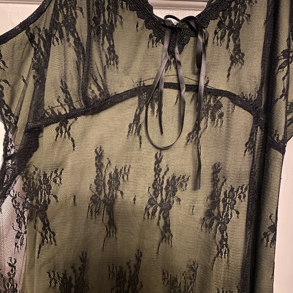 Disturbia Gladioli Stretch Lace Midi Dress (UK 18) - Picture 3 of 3